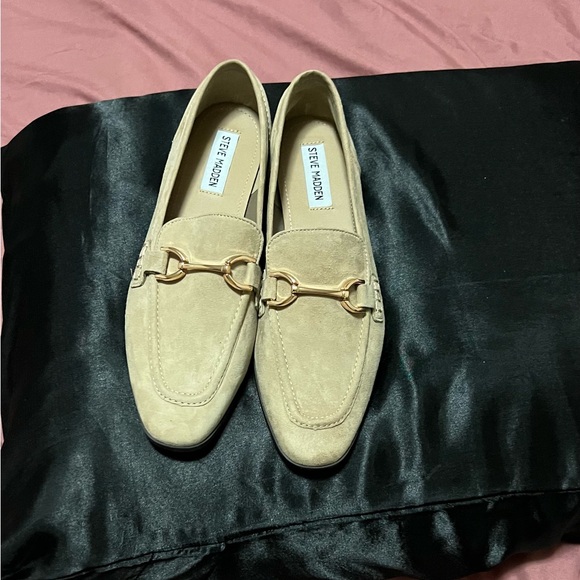 Camel colored loafers - Picture 8 of 10